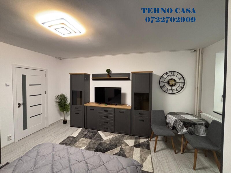 Titan chiar langa metrou, garsoniera lux, prima inchiriere, bloc mixt.