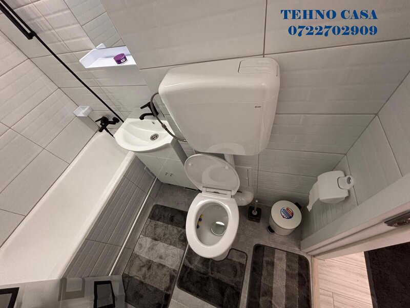 Titan chiar langa metrou, garsoniera lux, prima inchiriere, bloc mixt.